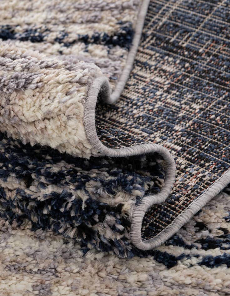 Detail image of 8' x 10' Tucson Oval Rug