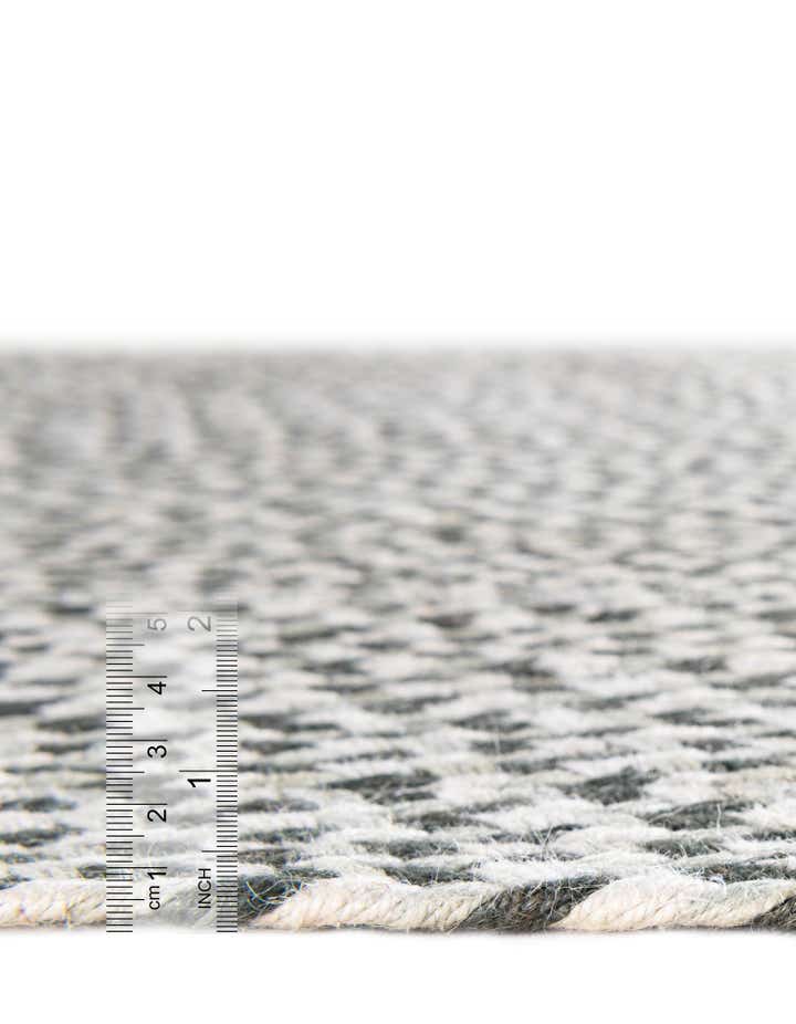 2' x 3' 1 Handmade Tweed Braided Jute Oval Rug