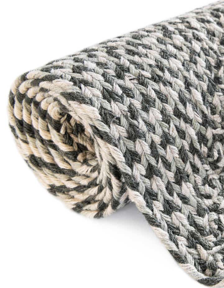 2' x 3' 1 Handmade Tweed Braided Jute Oval Rug