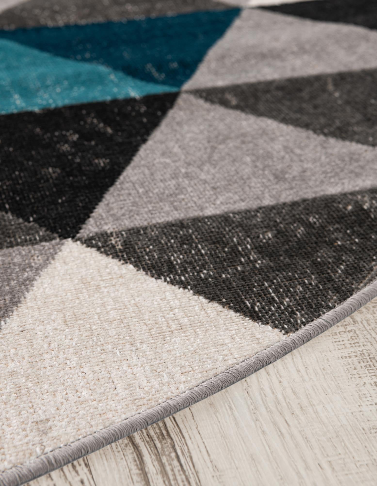 3' 3 x 5' 3 Valencia Oval Rug