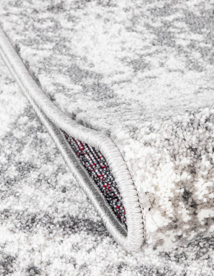 Detail image of 7' 10 x 10' Veneto Oval Rug