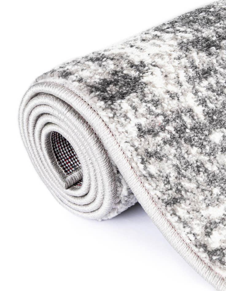 Detail image of 7' 10 x 10' Veneto Oval Rug