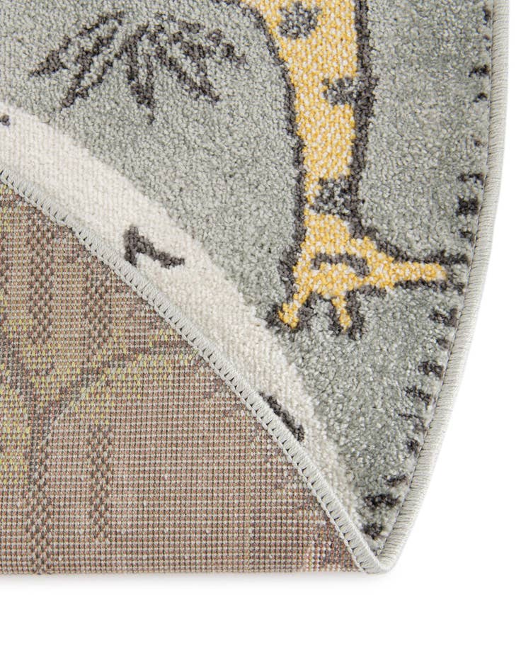 Detail image of 2' 2 x 3' 1 Animals Whimsy Kids Oval Rug