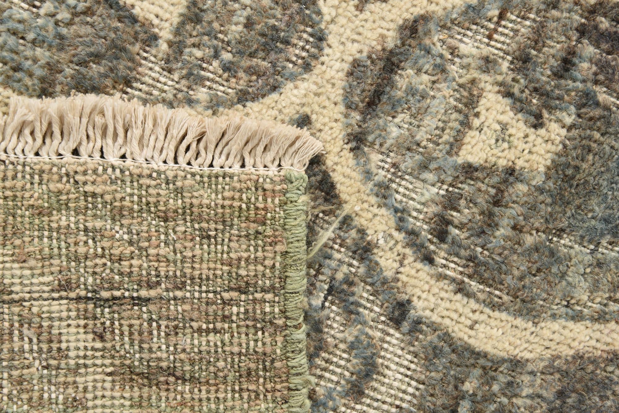 5' 8 x 6' 5 Hand Knotted Darya Wool Rug