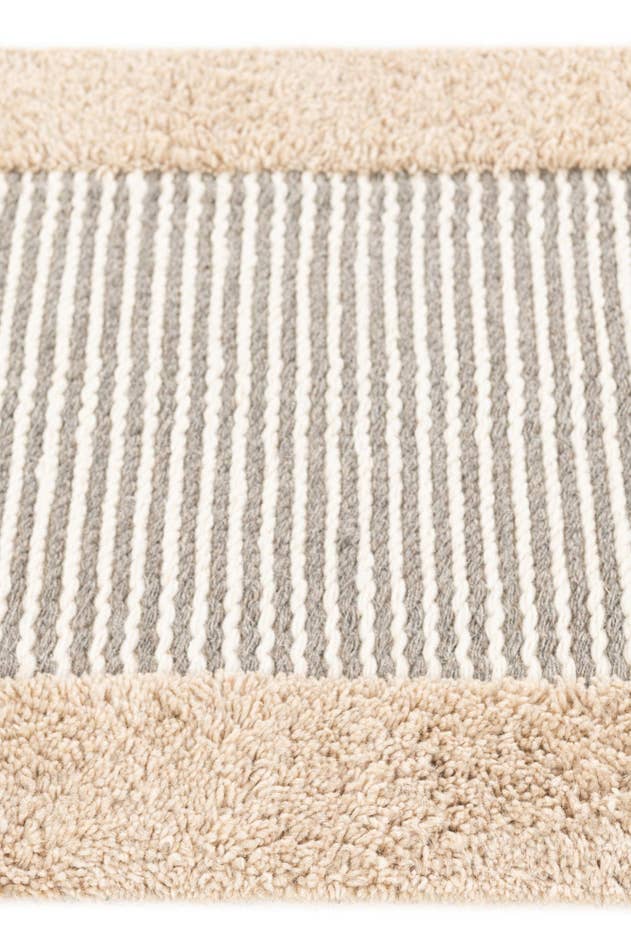 Detail image of 2' x 3' Hand Woven Rug