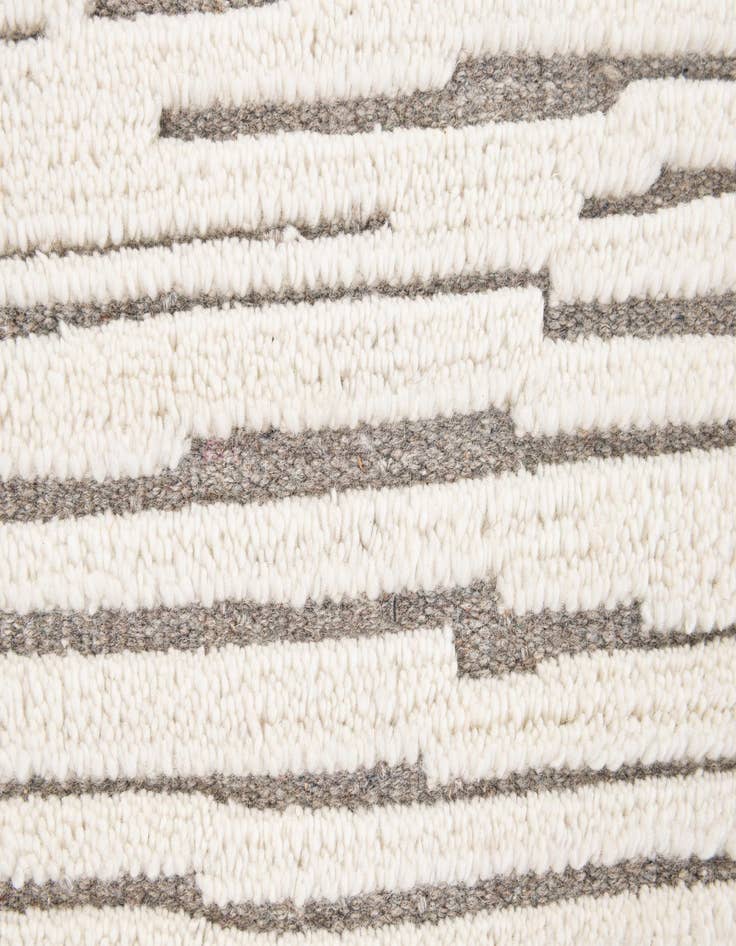 Detail image of 4' 2 x 6'  Hand Woven  Rug