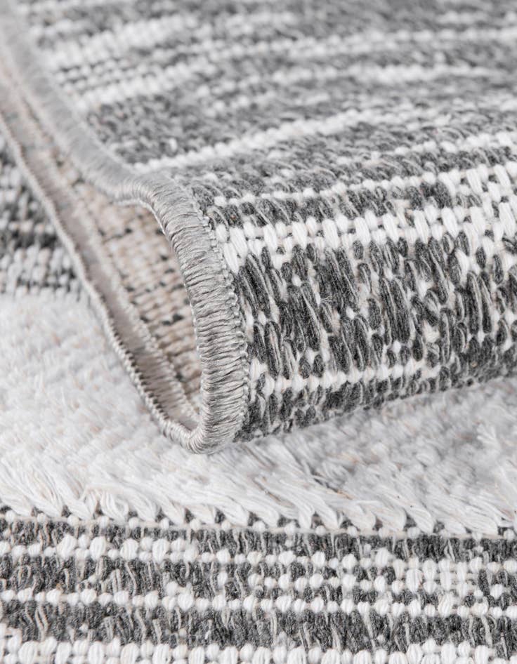 Detail image of 2' 3 x 3' Abbey Rug