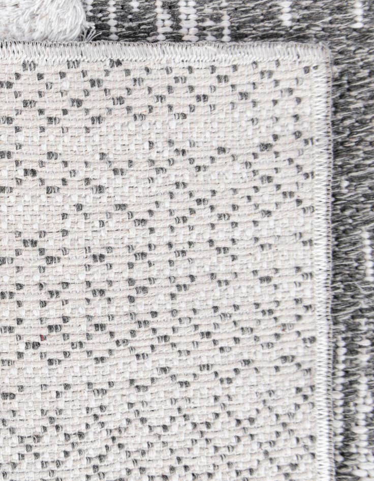Detail image of 2' 3 x 3' Abbey Rug
