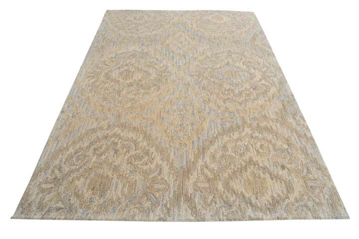 5' x 7' 6 Agra Rug