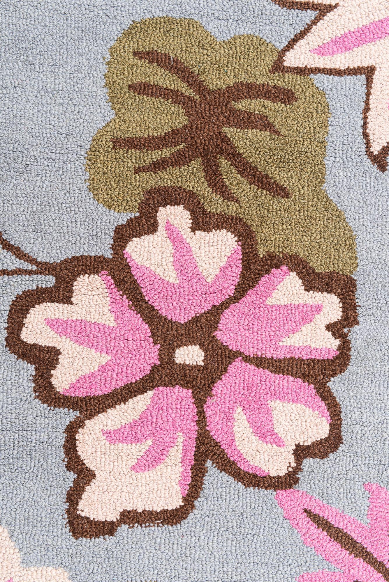 4' x 5' 10 Agra Rug