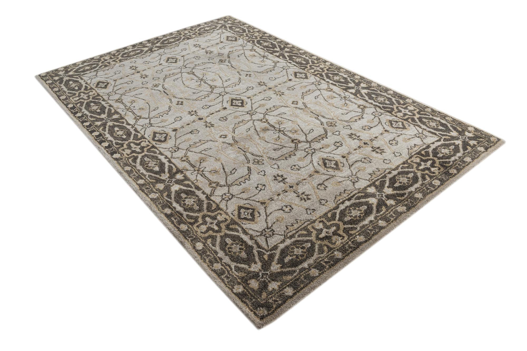 5' x 7' 6 Agra Rug