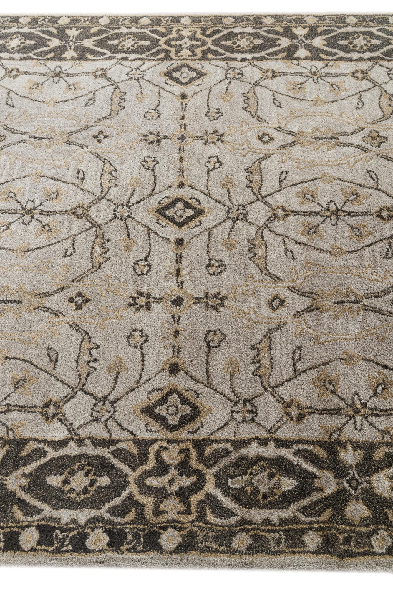 5' x 7' 6 Agra Rug