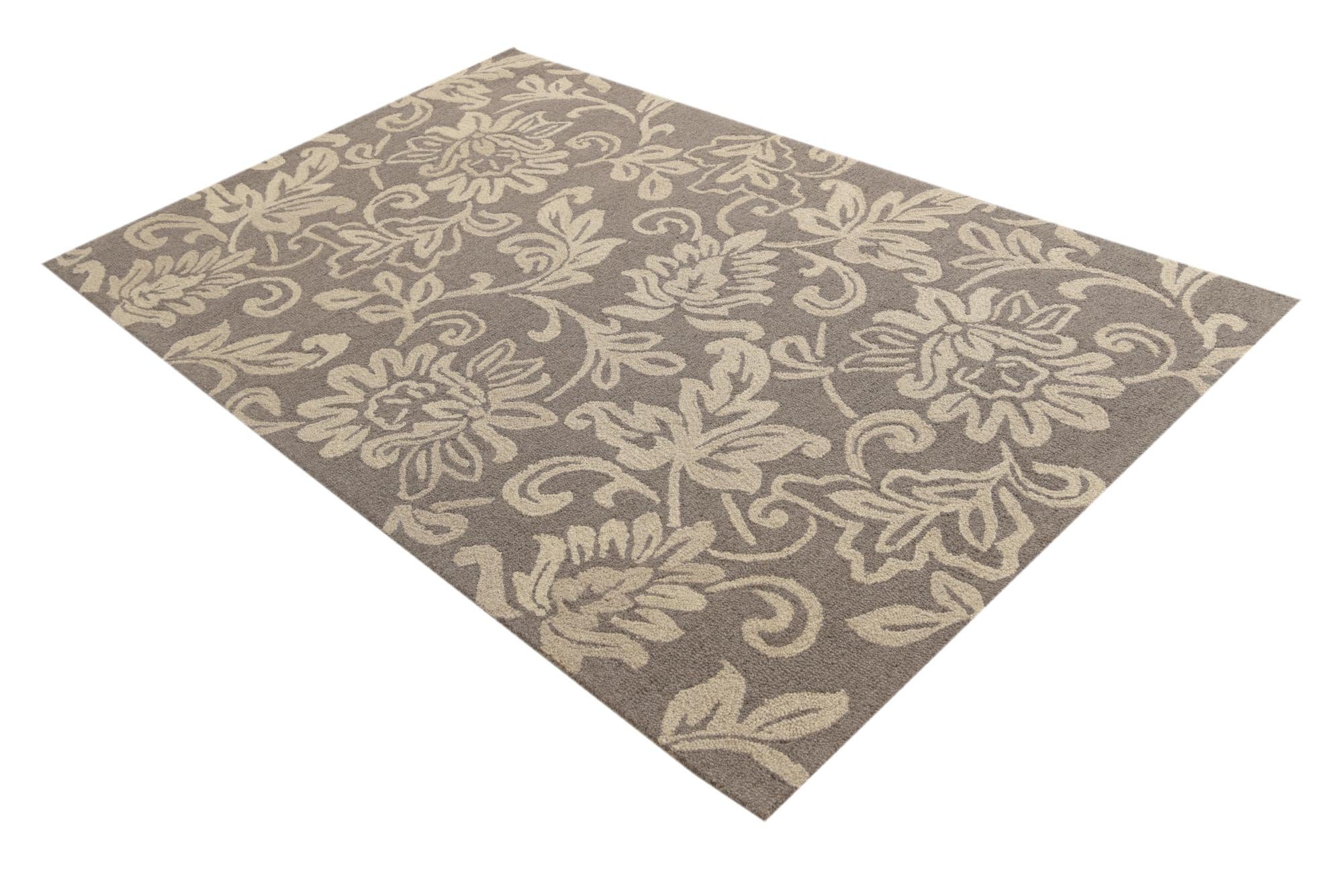 5' 1 x 8' Agra Rug