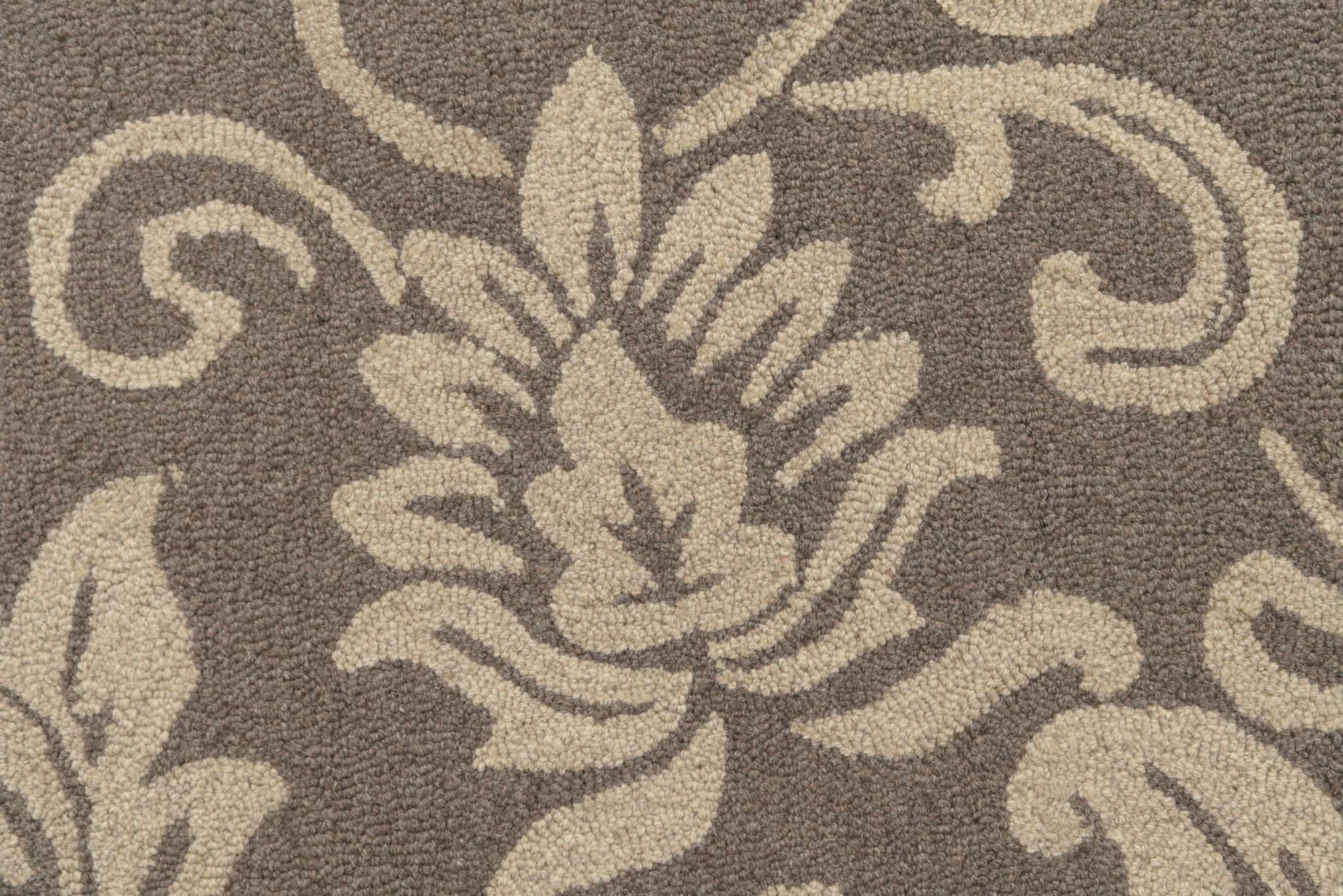 5' 1 x 8' Agra Rug