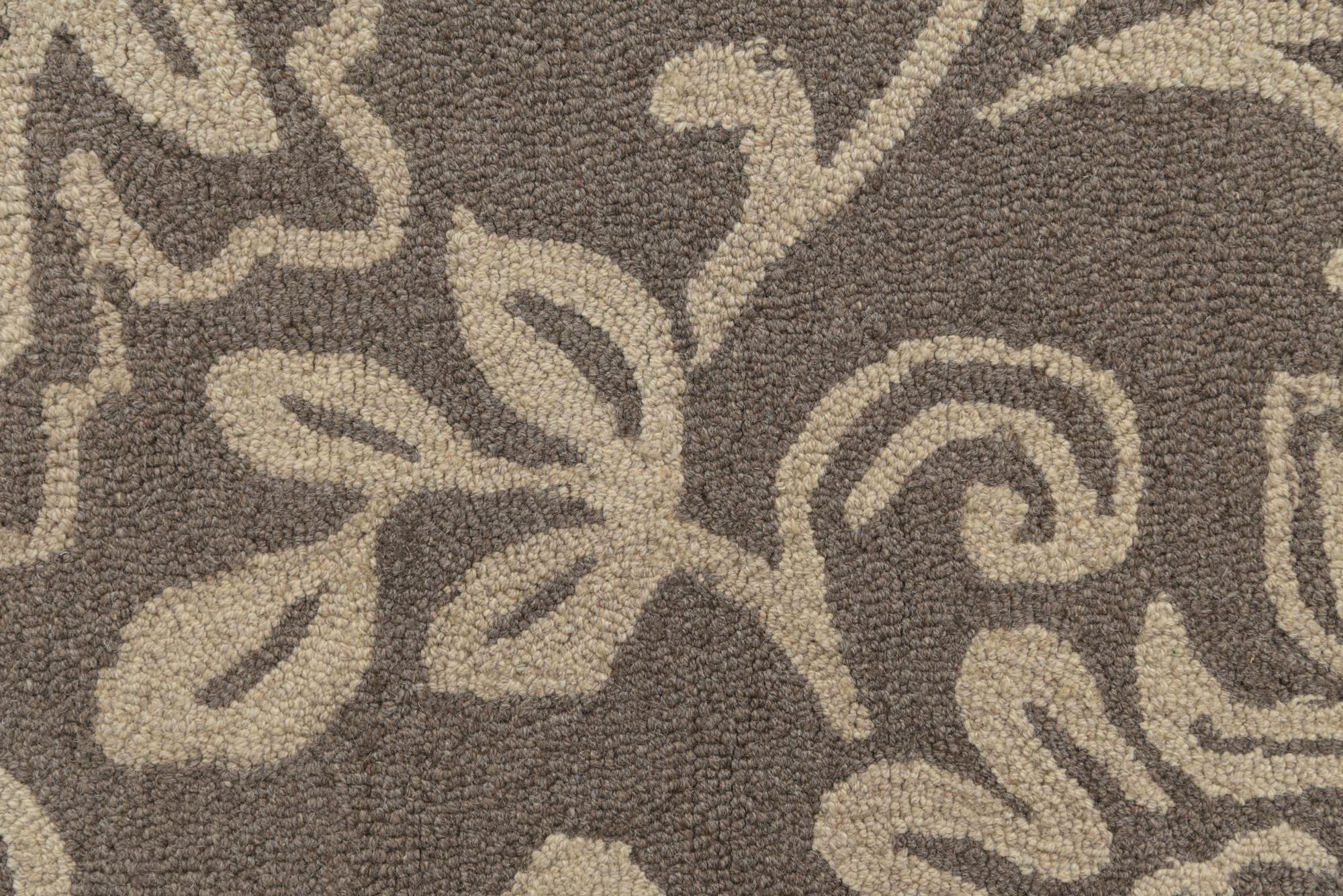 5' 1 x 8' Agra Rug