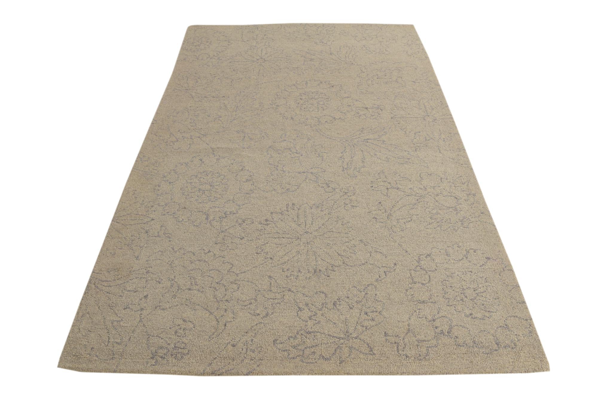 5' x 7' 10 Agra Rug