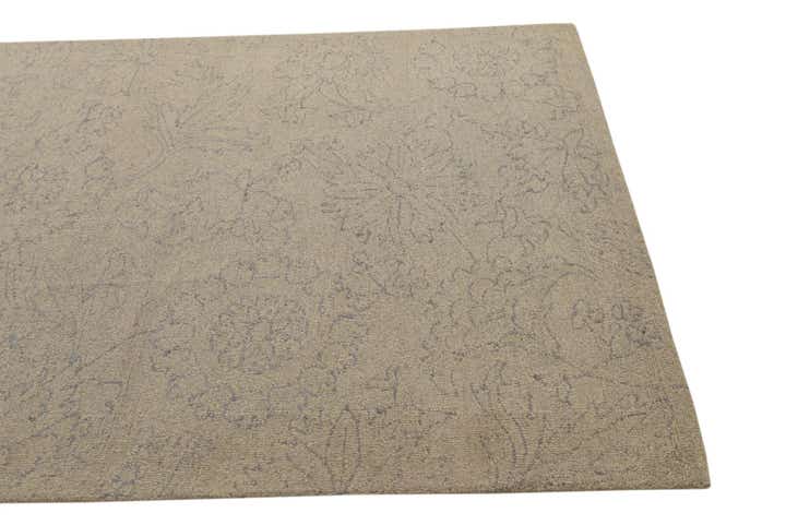 5' x 7' 10 Agra Rug