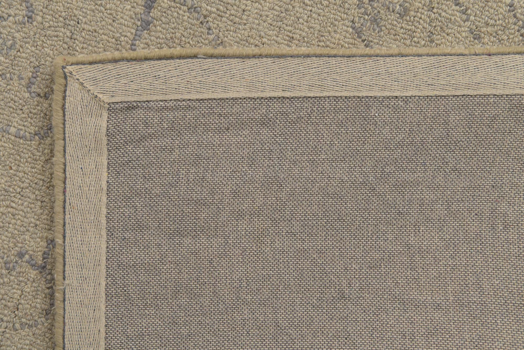 5' x 7' 10 Agra Rug