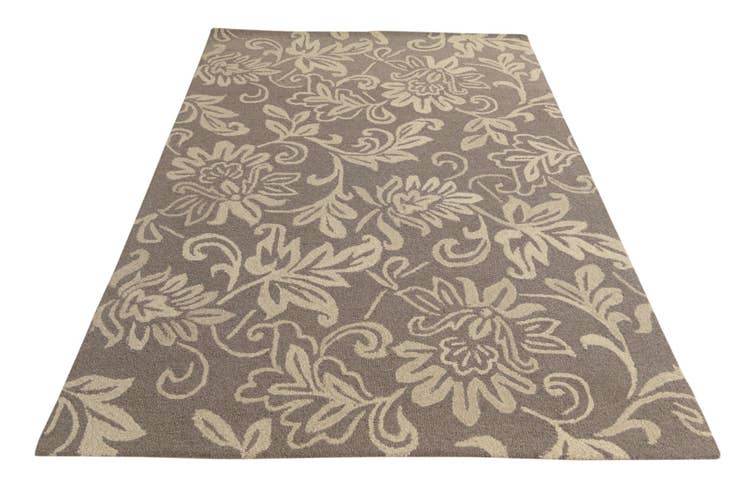 Detail image of 5' x 8' Agra Rug