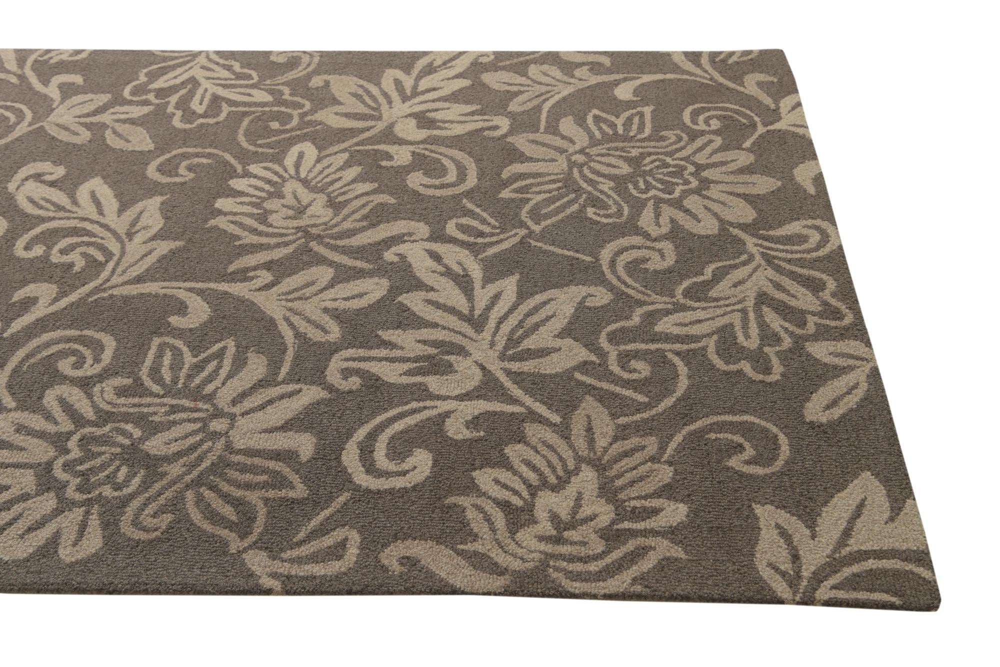 5' x 8' Agra Rug