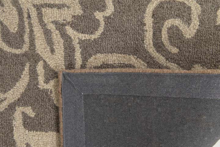 5' 1 x 8' Agra Rug