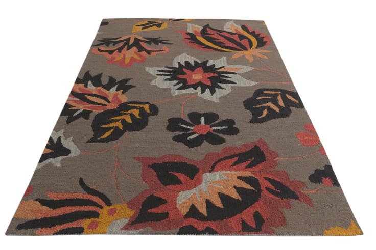Detail image of 5' 1 x 8' 1 Agra Wool Rug