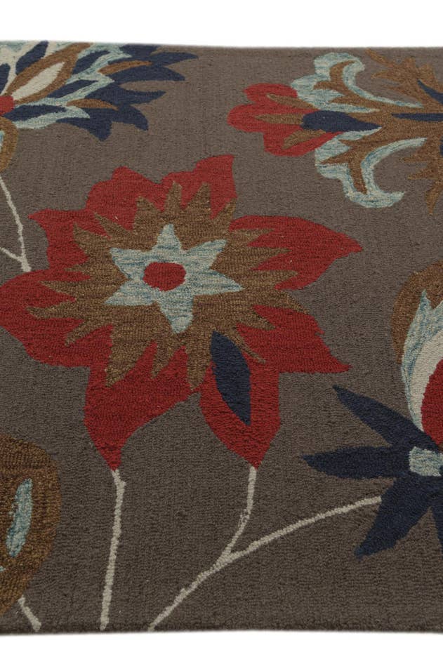 Detail image of 5' 1 x 8' Agra Wool Rug