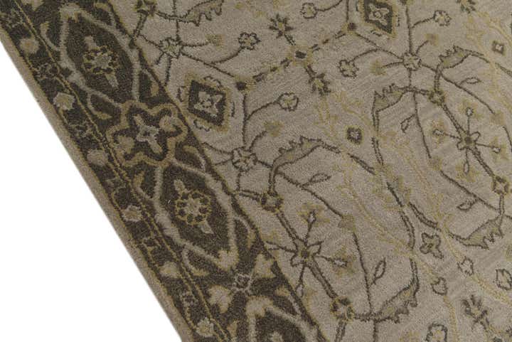 5' x 7' 5 Agra Wool Rug