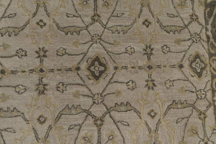 Detail image of 5' x 7' 5 Agra Wool Rug
