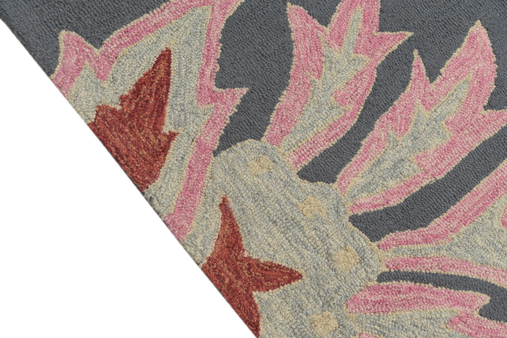 5' 1 x 8' 1 Agra Wool Rug