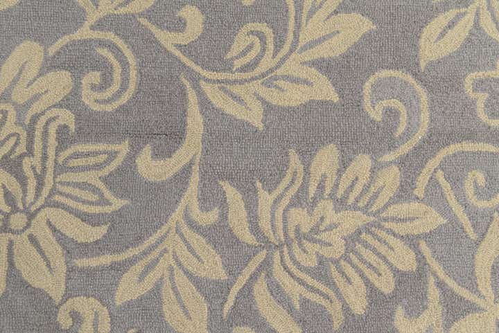 5' x 8' Agra Wool Rug