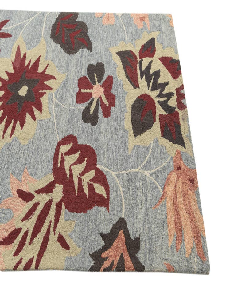 Detail image of 5' 1 x 8' Agra Wool Rug