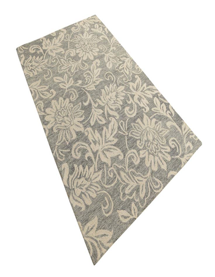 Detail image of 5' 1 x 8' Agra Wool Rug