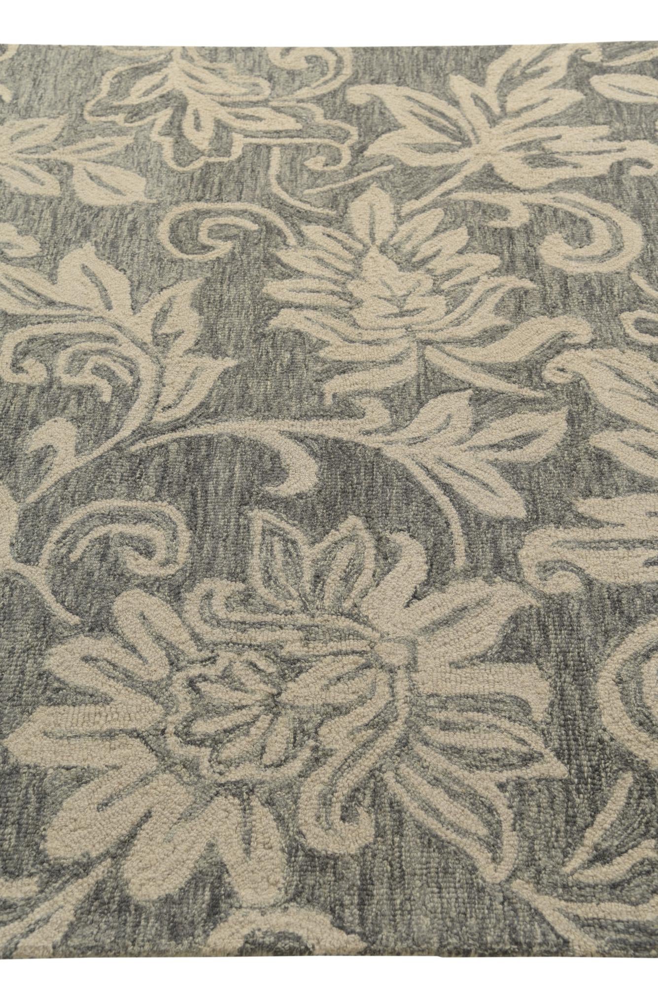 5' 1 x 8' Agra Wool Rug