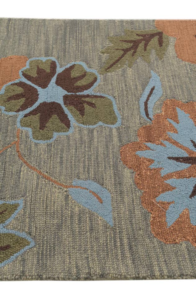 Detail image of 4' x 6' Agra Wool Rug