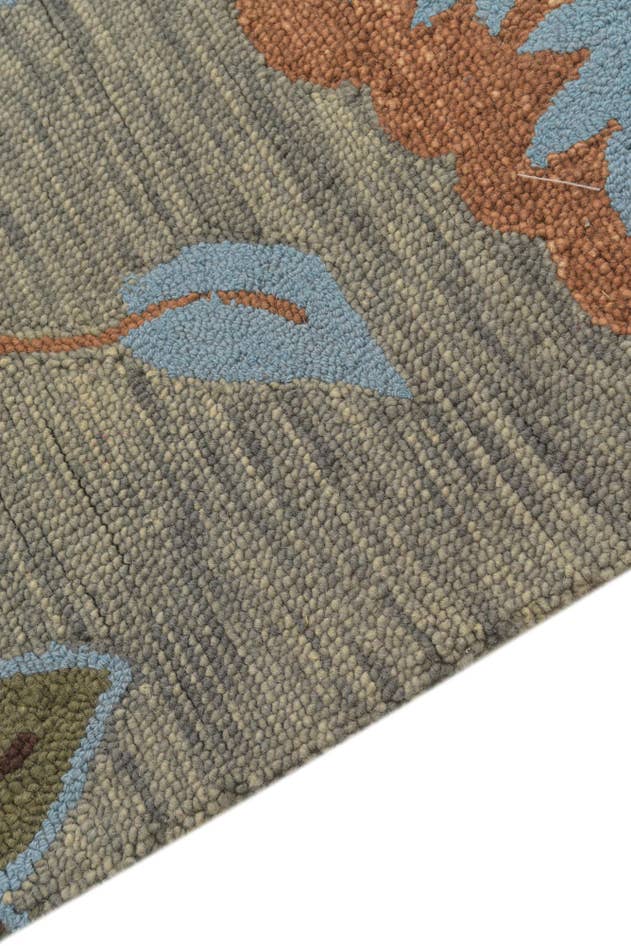 Detail image of 4' x 6' Agra Wool Rug