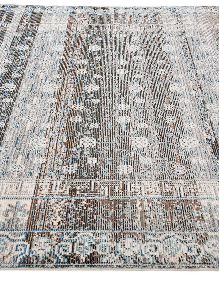 Detail image of 5' 3 x 7' 3 Alexis Rug