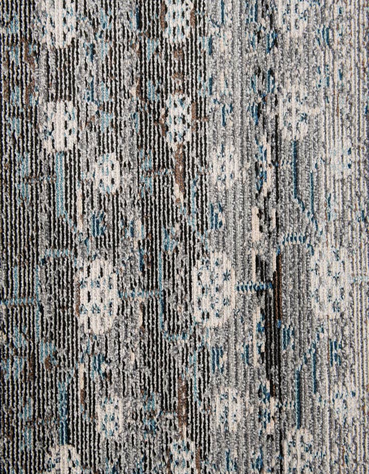 Detail image of 5' 3 x 7' 3 Alexis Rug