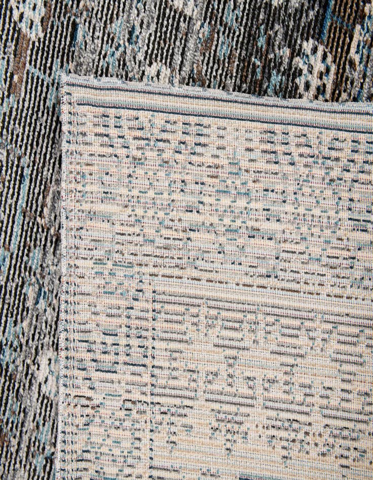 Detail image of 5' 3 x 7' 3 Alexis Rug