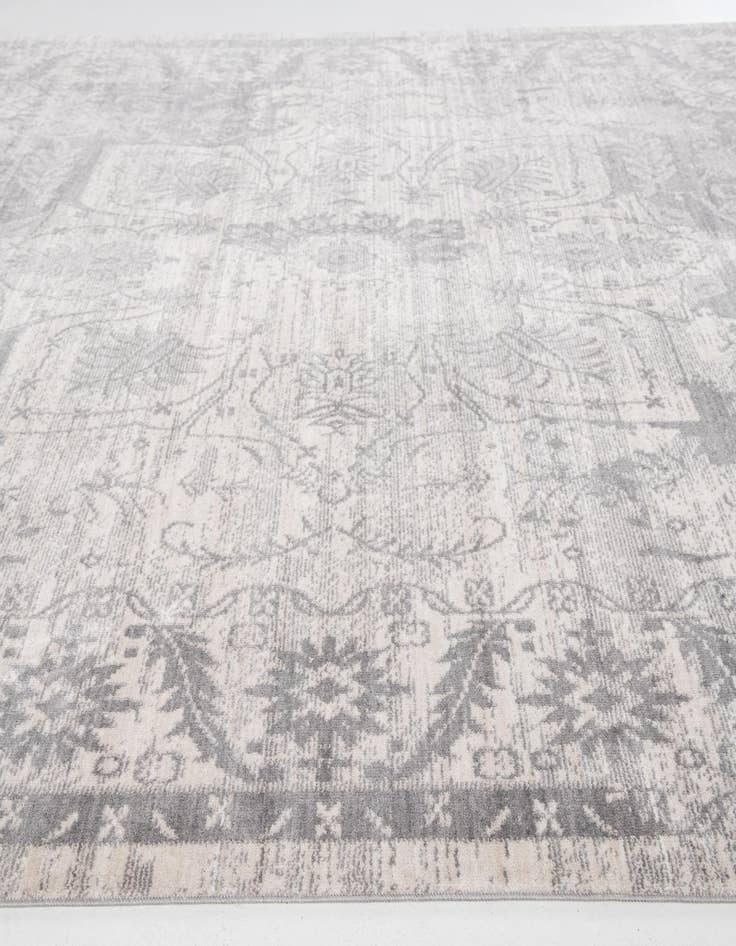 Detail image of 7' x 10' Alexis Rug