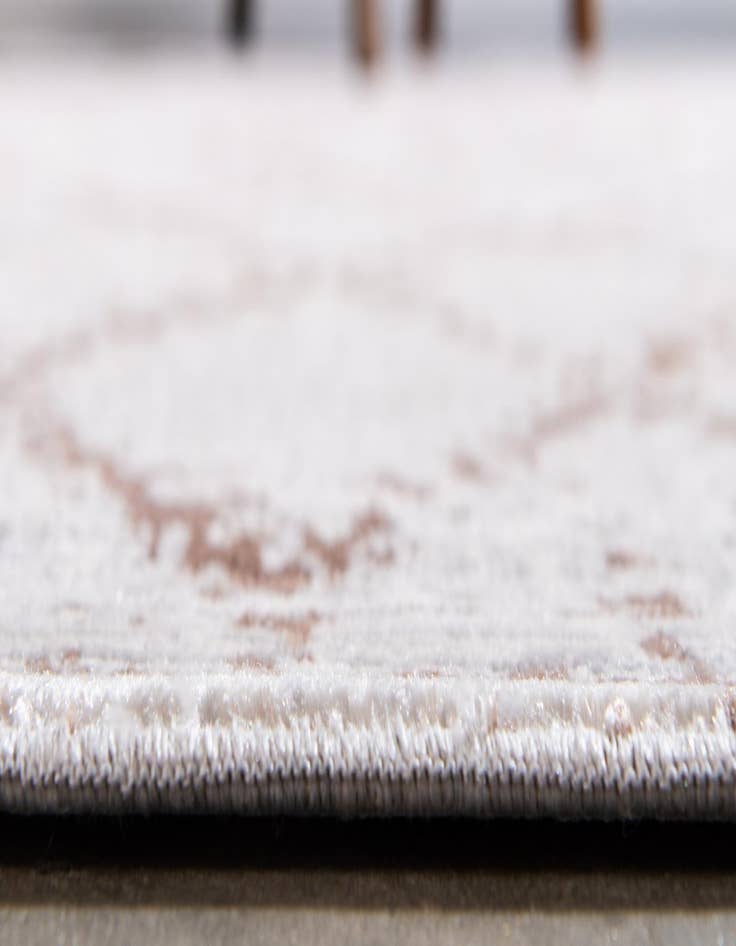 Detail image of 5' x 8' Alexis Rug