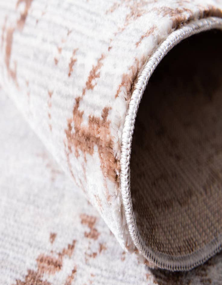 Detail image of 5' x 8' Alexis Rug