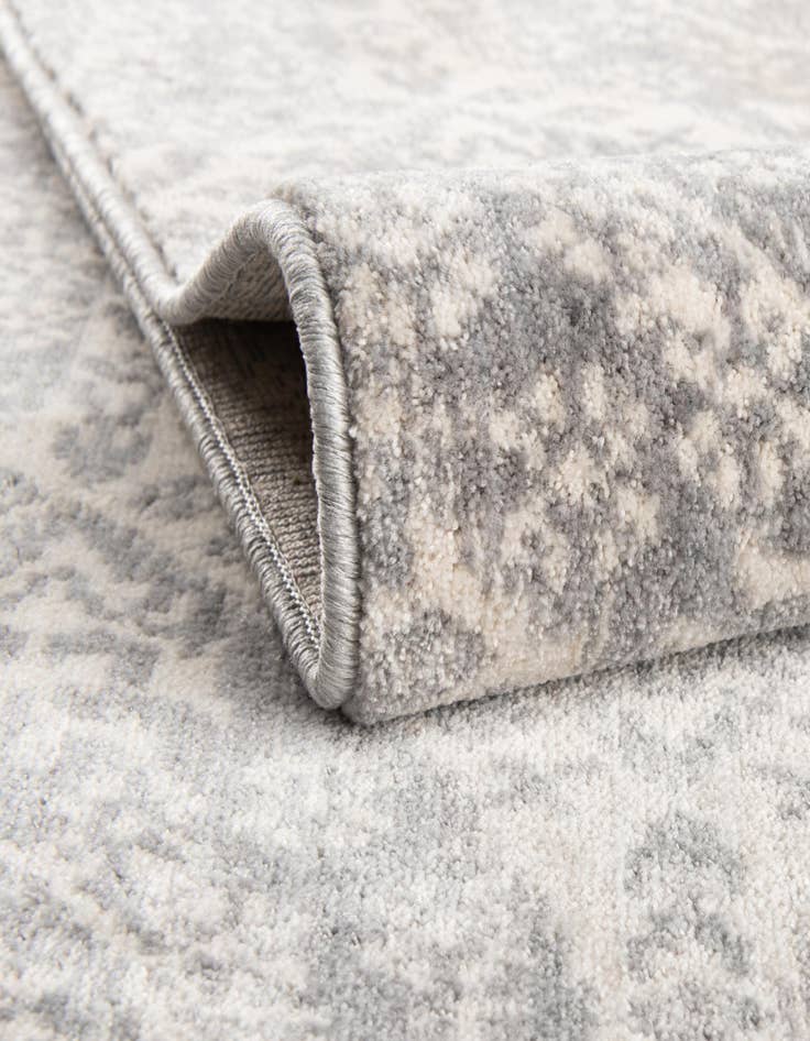 Detail image of 4' x 6' Alexis Rug