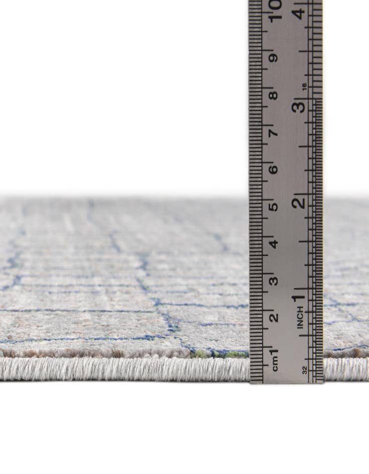 Detail image of 4' x 6' Alexis Rug