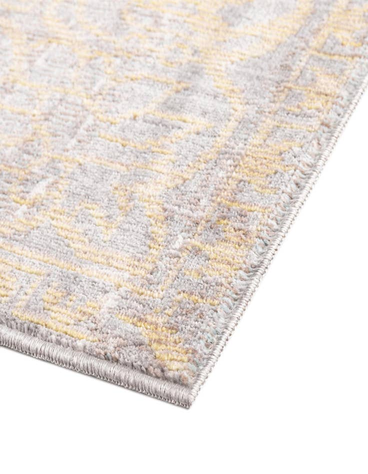 Detail image of 4' x 6' Alexis Rug