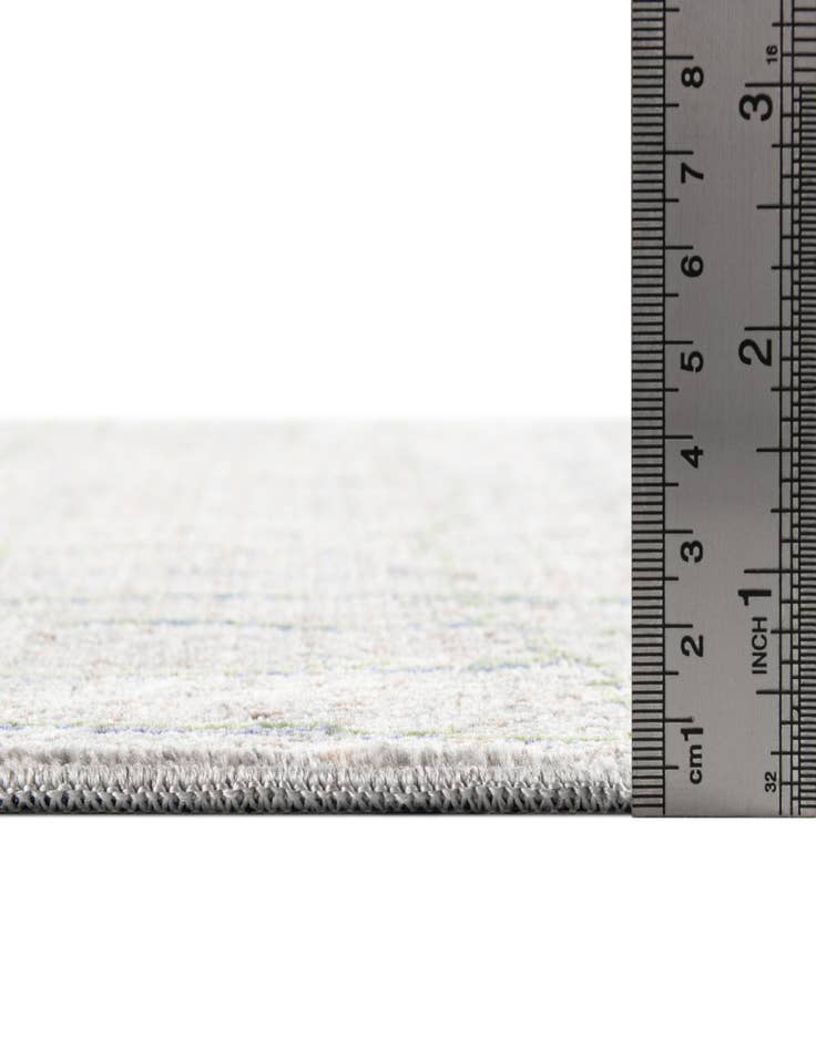 Detail image of 2' x 3' Alexis Rug