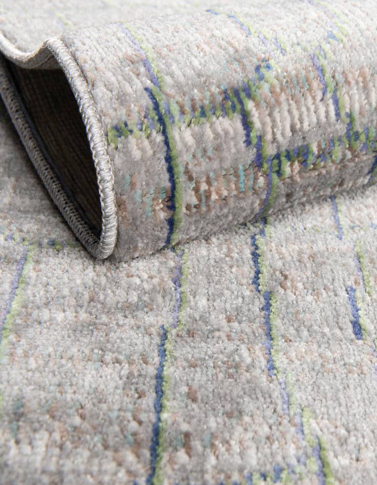 Detail image of 2' x 3' Alexis Rug