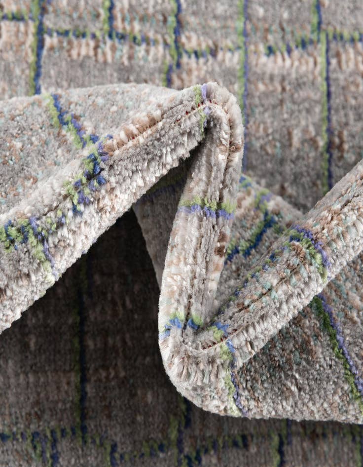 Detail image of 2' x 3' Alexis Rug