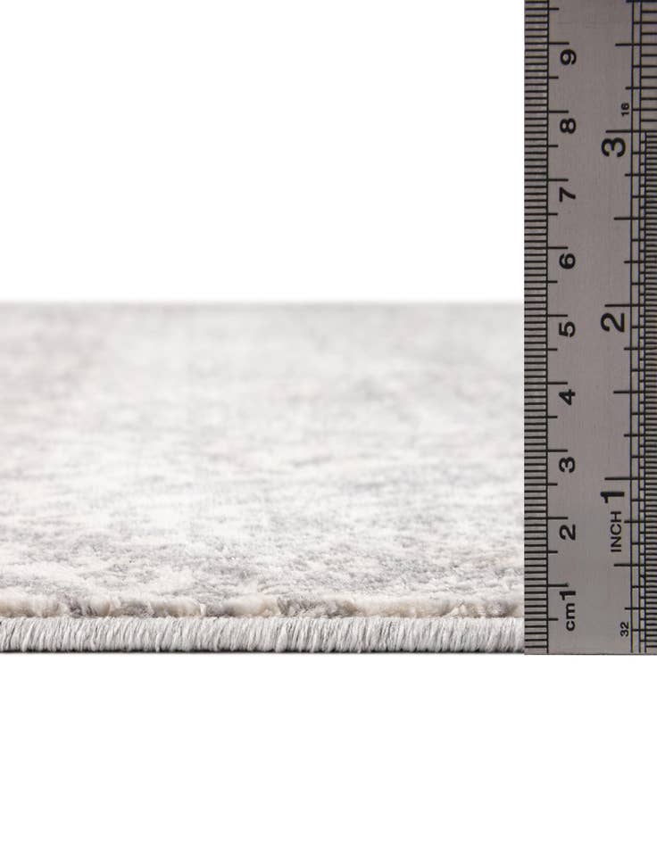 Detail image of 4' x 6' Alexis Rug