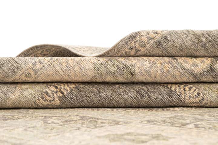 4' 1 x 5' 9 Hand Knotted Amina Rug